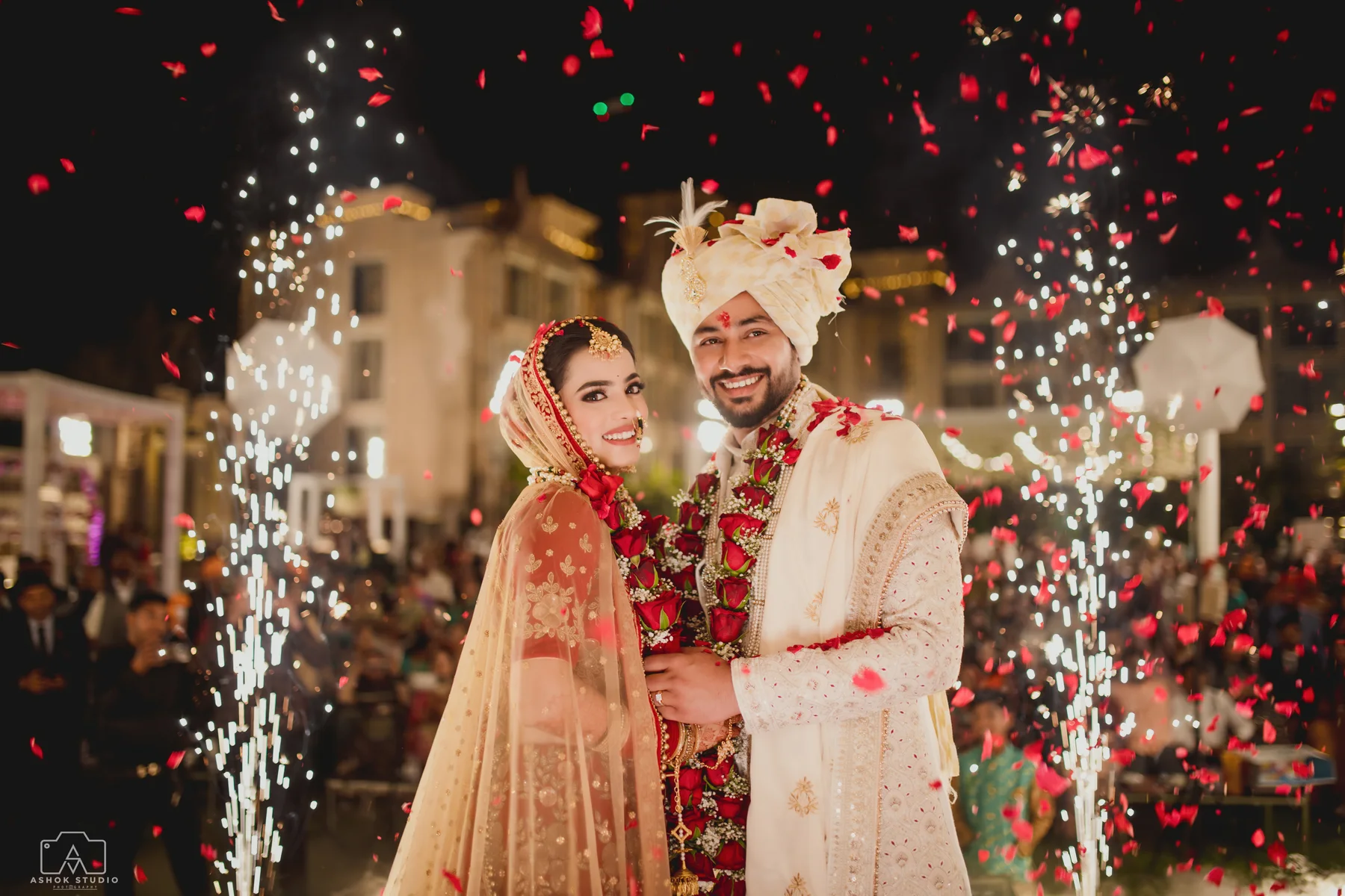 Wedding photographer in Jabalpur — Ashok Studio